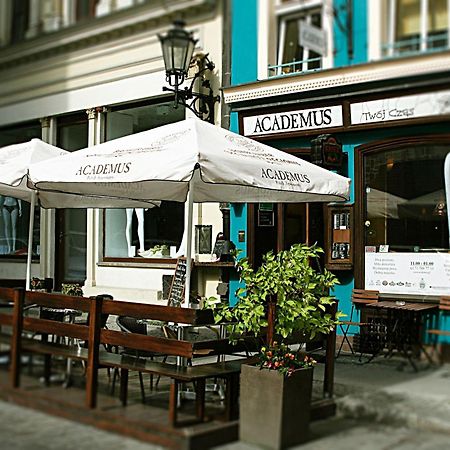 Academus Pub & Guest House Wroclaw Exterior photo
