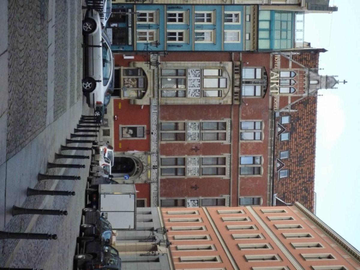 Academus Pub & Guest House Wroclaw Exterior photo