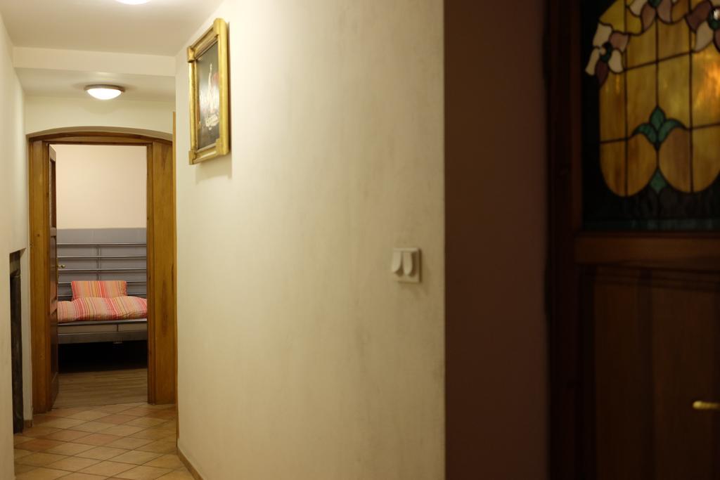 Academus Pub & Guest House Wroclaw Exterior photo