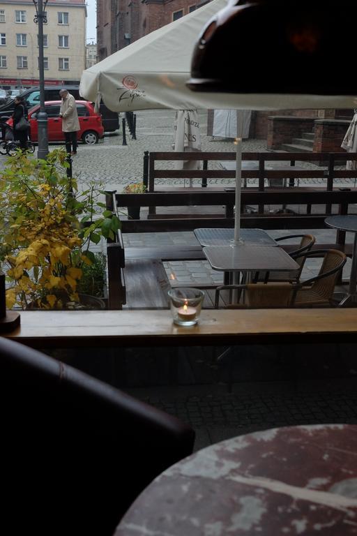 Academus Pub & Guest House Wroclaw Exterior photo