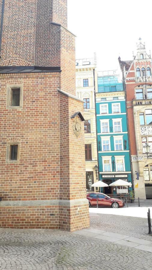 Academus Pub & Guest House Wroclaw Exterior photo
